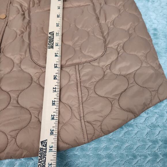 Susan Graver Weekend Water Repellant Nylon Quilted Vest w/Hood Camel 2X P - Picture 13 of 16